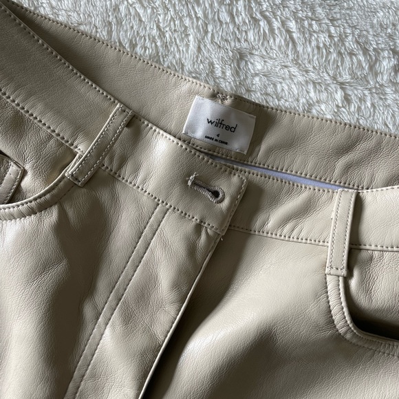 Wilfred Vegan Leather Shorts - Picture 3 of 4